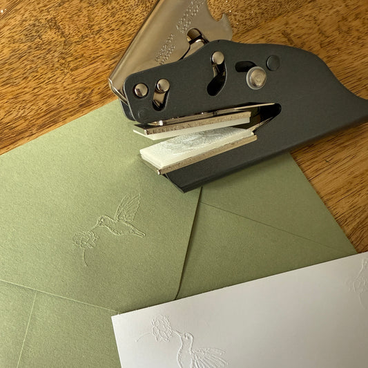 Timbre à sec motif L'oiseau Amoureux