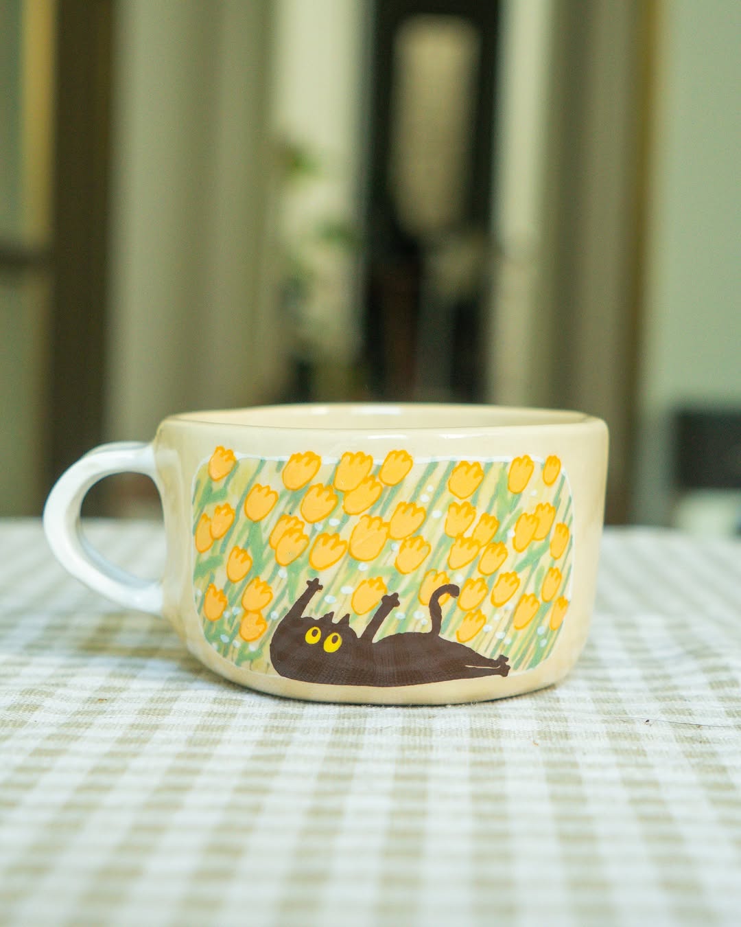 Tasse céramique modelée et peinte à la main – Flower